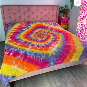 Knitted Tie Dye Blanket